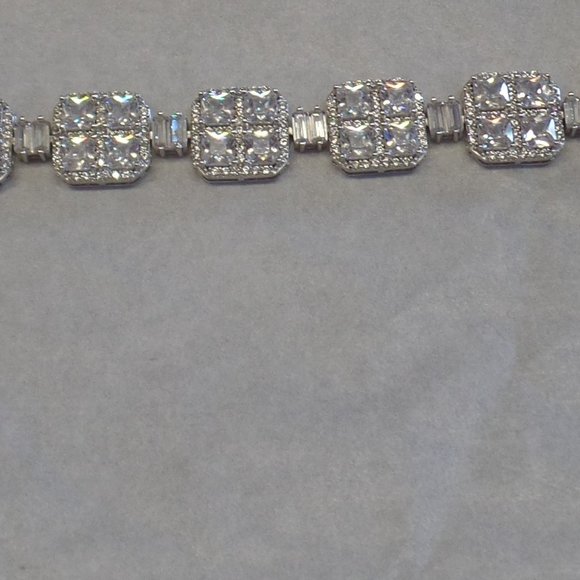 Tiara 9.25 Sterling Silver Infinity Bracelet NWT - Picture 12 of 14